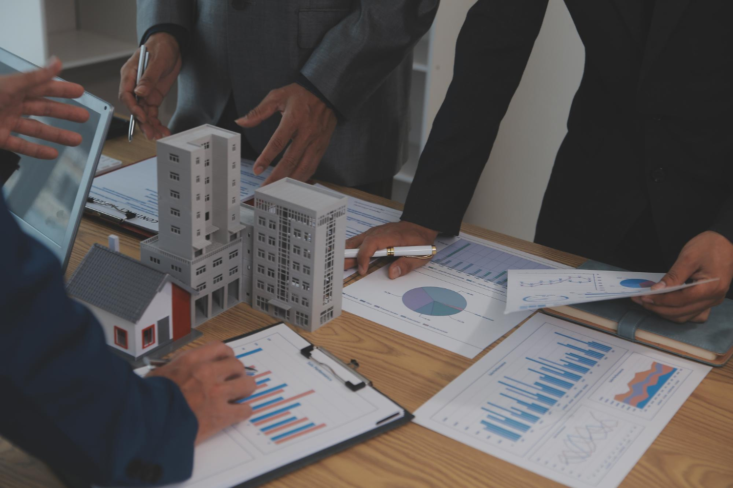AIF (Alternate Investment Funds)